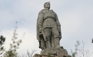 From acceptance to negation: how Soviet war memorials are treated in Europe