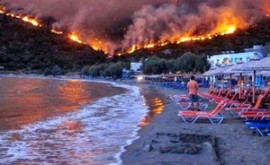 Another 'Fires of Pompeii': how residents and tourists survive in the area of forest fires in Greece