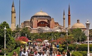 Turkish economy benefits from Russian tourists' comeback