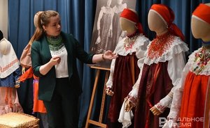 Yelena Guschina: ‘A folk costume is a surprising, harmonic outfit’