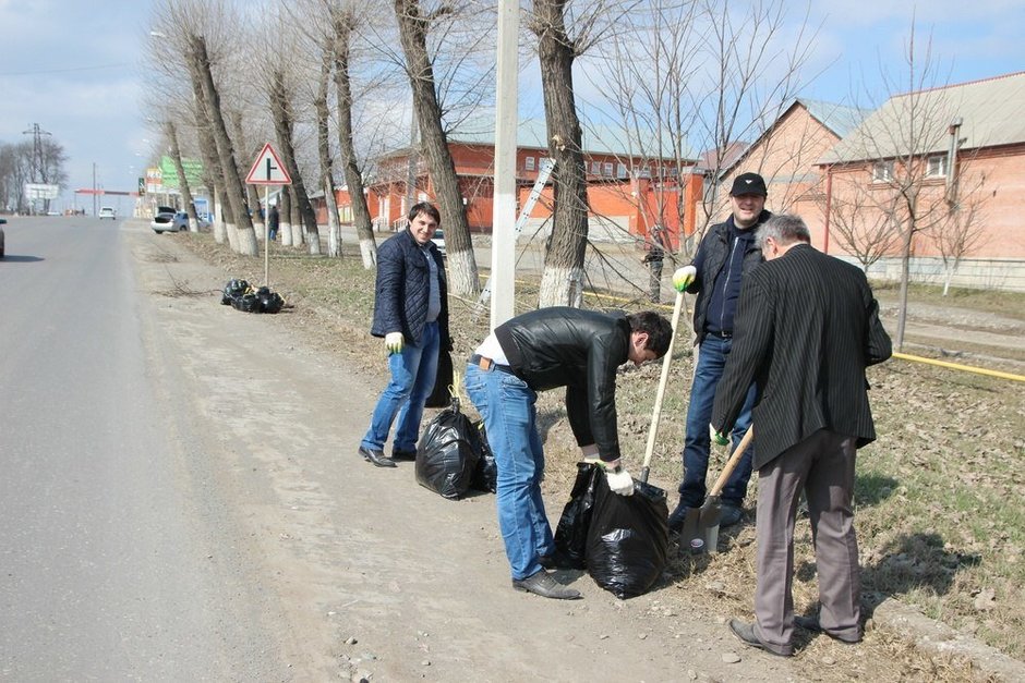Saturday clean-up on future Shaimiyev Street, 14 March 2015