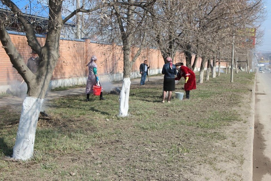 Saturday clean-up on future Shaimiyev Street, 14 March 2015
