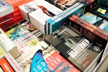 Gloom in literature of the world’s happiest countries