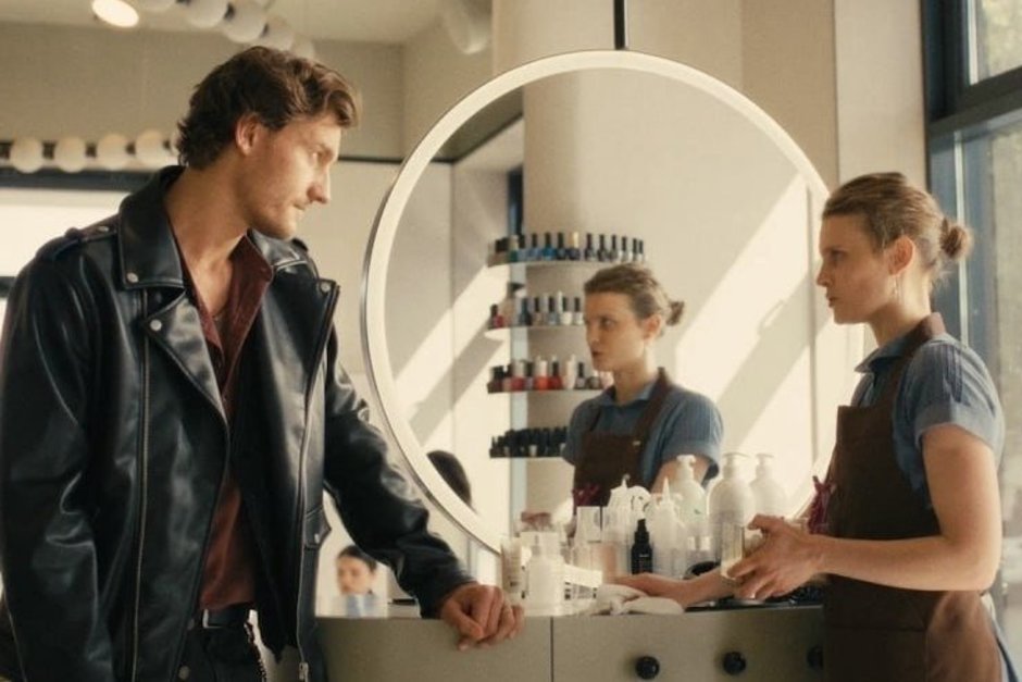 Brothers, money, and Gauga