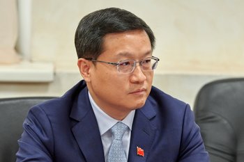 China-Russia relations have been—and remain—steady as a mountain Special to Real