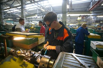 ‘There is not enough work with the younger generation’: why vocational college graduates don’t go to work by trade