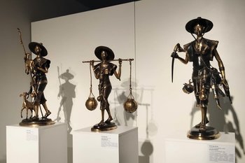 Sculptures from Burkina Faso brought to the state museum of fine arts