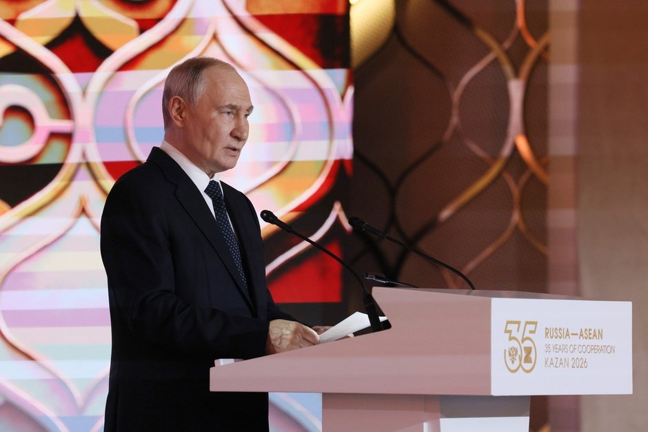 Oil, LNG, peaceful atom, free trade and “strong bonds of friendship” with ASEAN