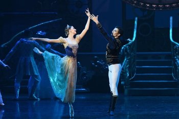 Triumph of love and the charm of grotesque: after 40 years, “Cinderella” returns to Kazan