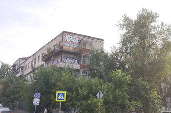 How Tatar writers lived in the 1930s: Jalil — at Rabfak, Taktash — in the passage, Kamalovsky — in the TYuZ