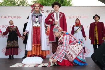 ‘The search for something new is in the past’: Kazan residents shown weddings of Tatarstan peoples