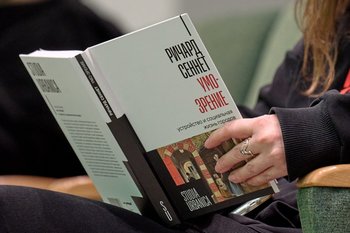 The city against loneliness: why Richard Sennett is sure that we are doing everything wrong