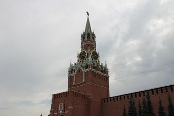 Citizens prefer to complain to Putin