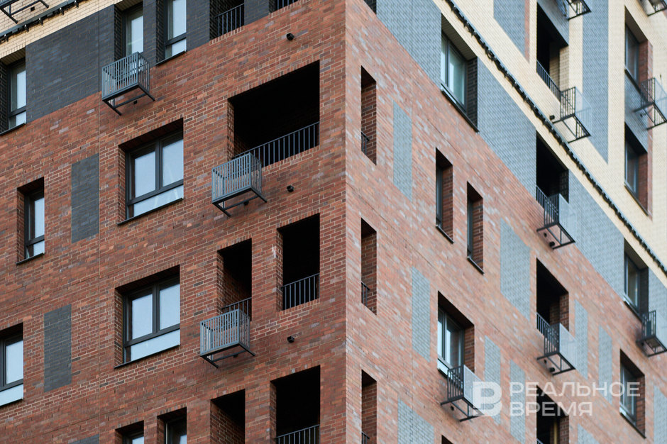 Could investment in Russian real estate collapse by the end of 2025?